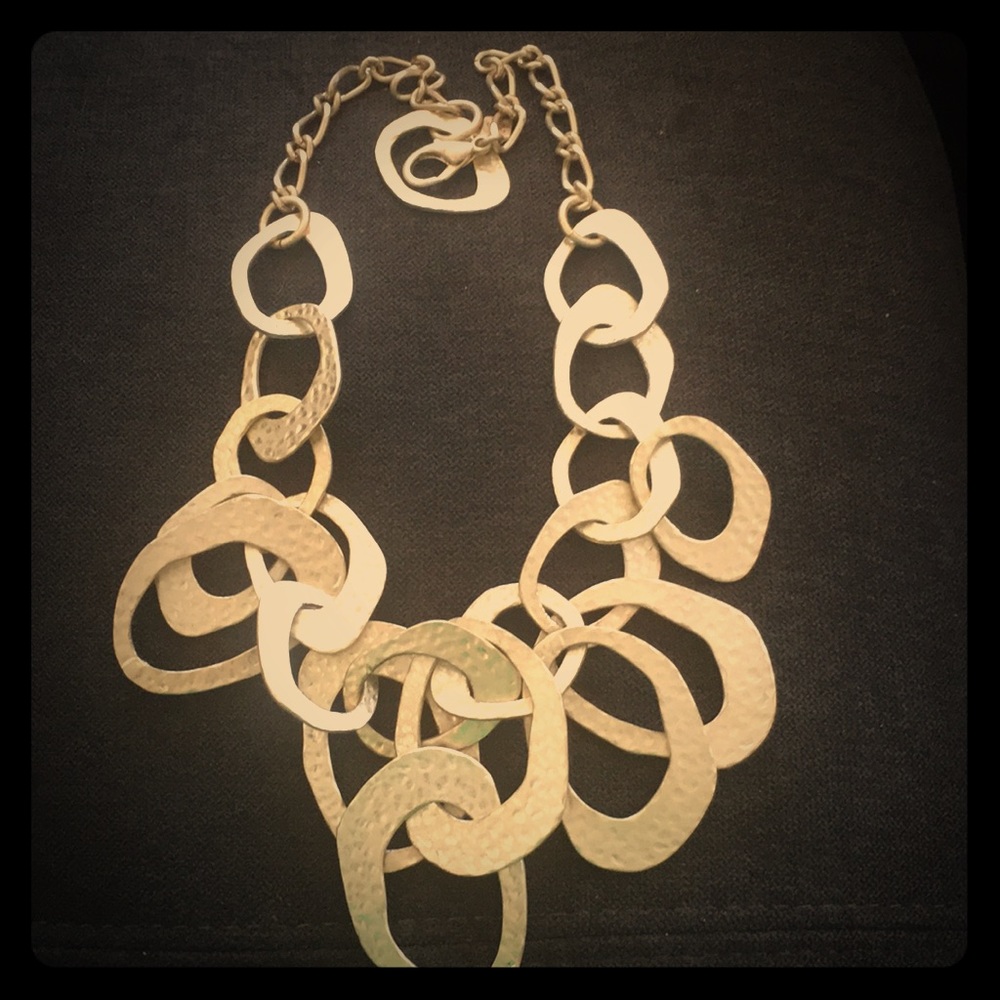 Beautiful gold necklace - Sequin